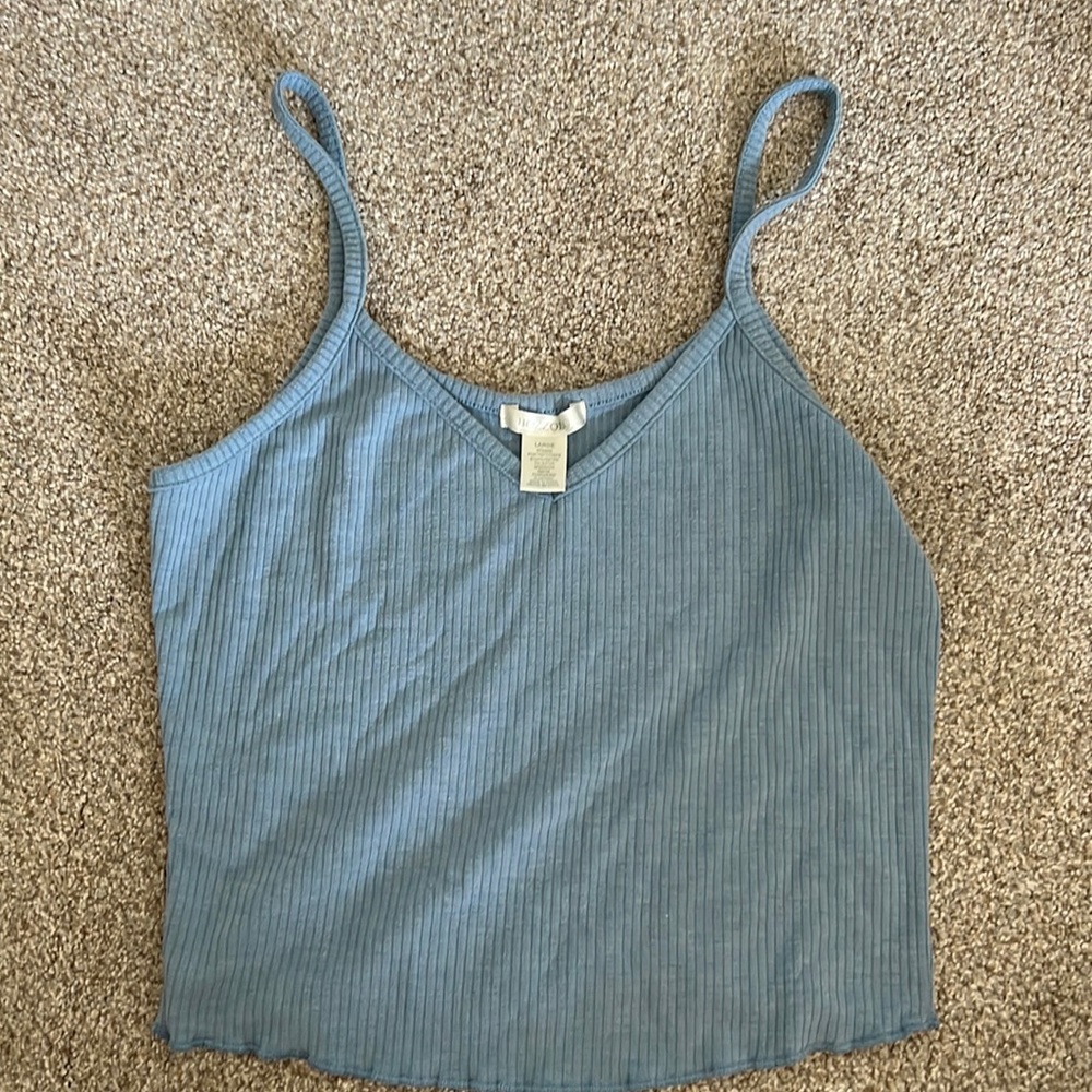 cropped tank top